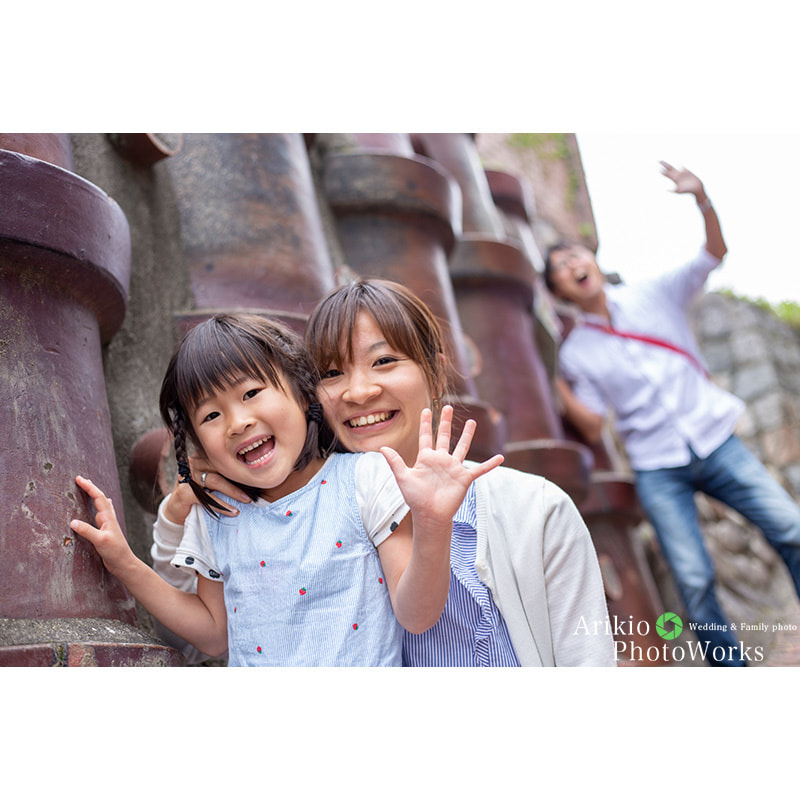 常滑市の土管坂で家族写真の出張撮影